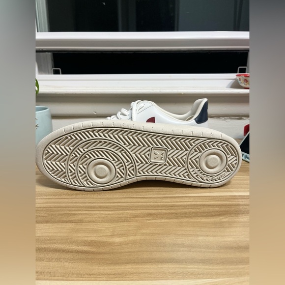 VEJA V-12 Men's - Picture 10 of 10